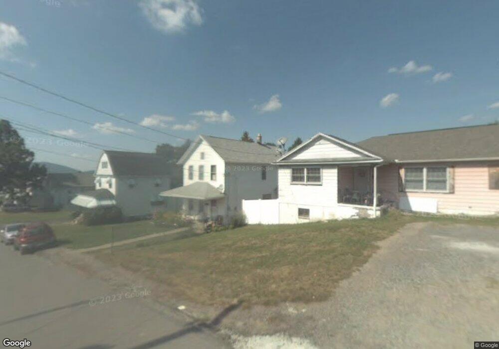 421 Sherwood Ave, Dunmore, PA 18512 - photo 1