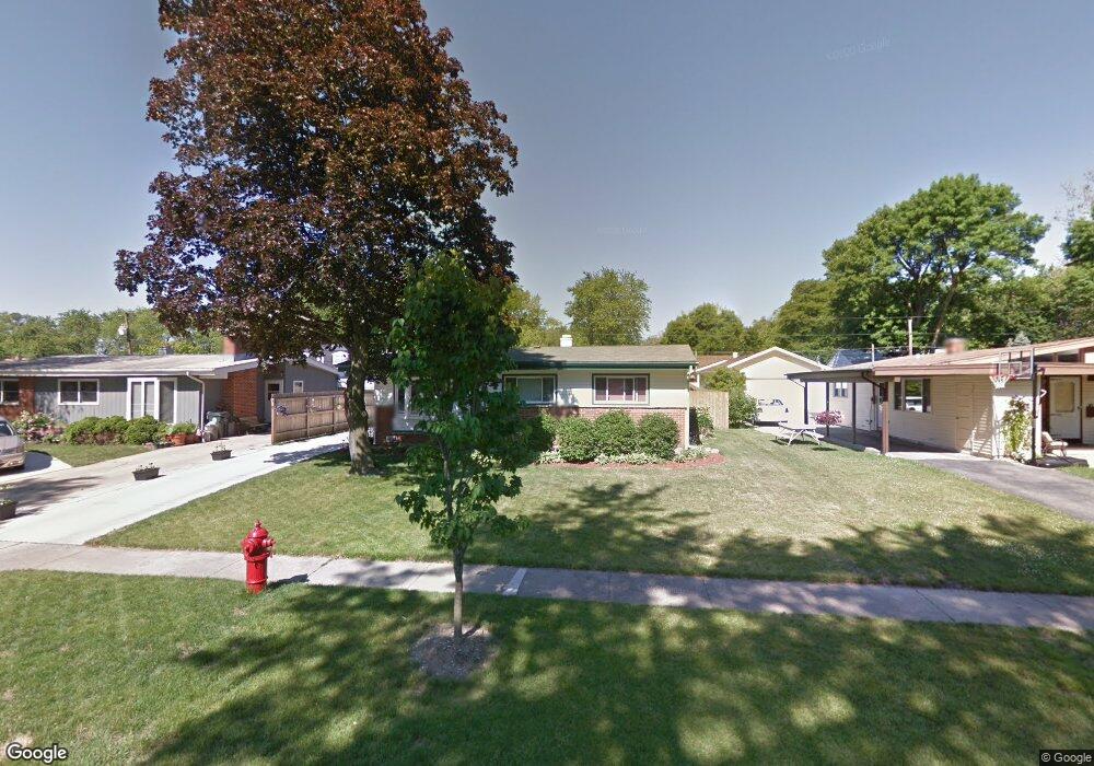 3911 Raven Ln, Rolling Meadows, IL 60008 - photo 1