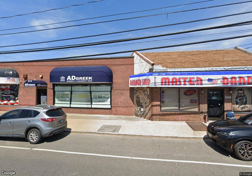 208 Franklin Ave, Franklin Square, NY 11010 - photo 1