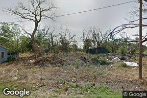 209 S Wood St, Hollis, OK 73550