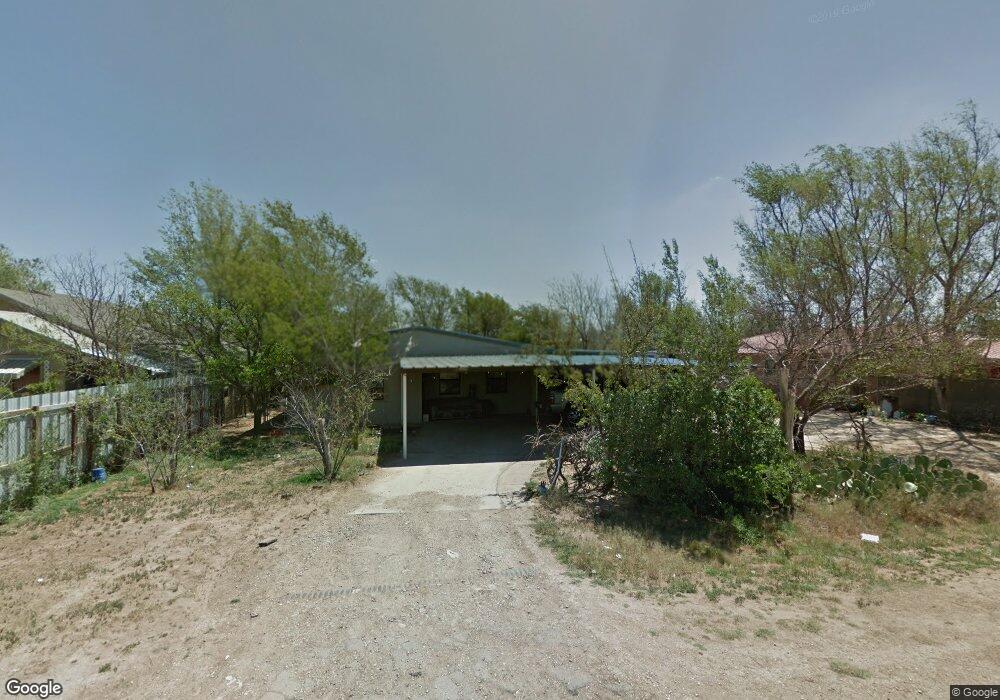 3012 College Ave, Plainview, TX 79072 - photo 1