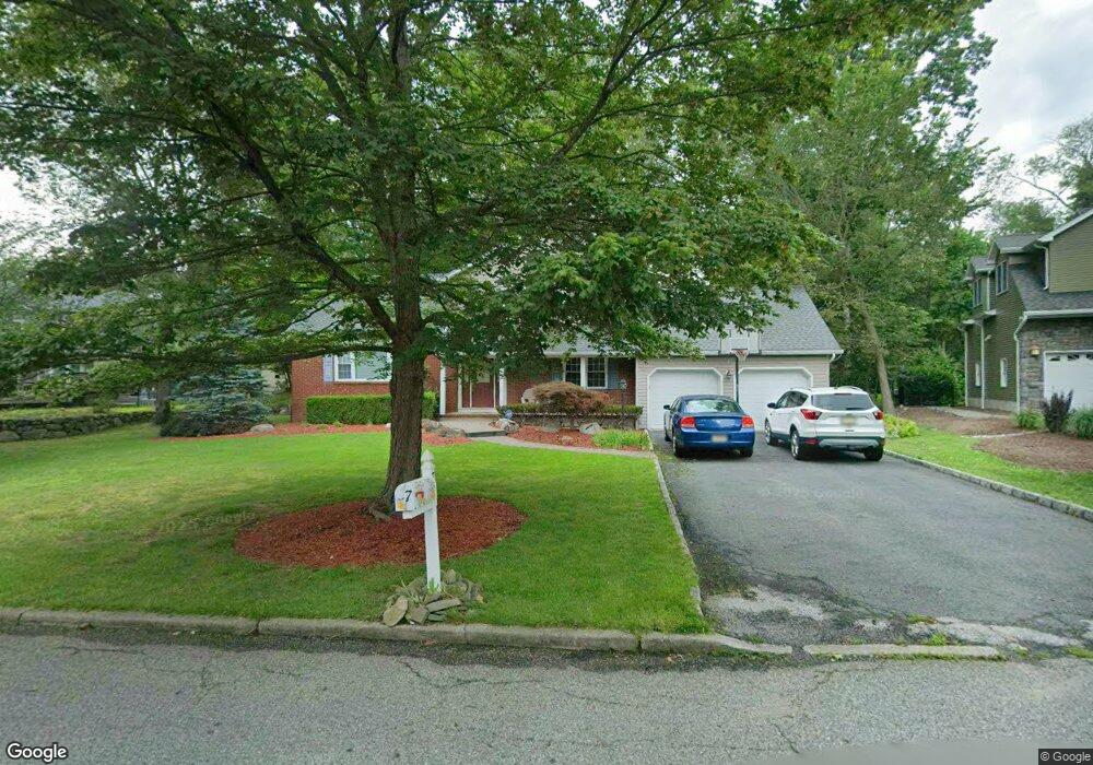 7 May Ct, Ramsey, NJ 07446 - photo 1