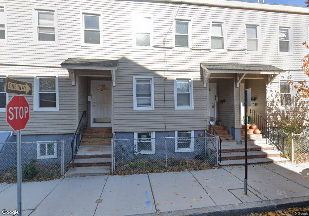 171 Thorndike St unit 2, Cambridge, MA 02141 - photo 1