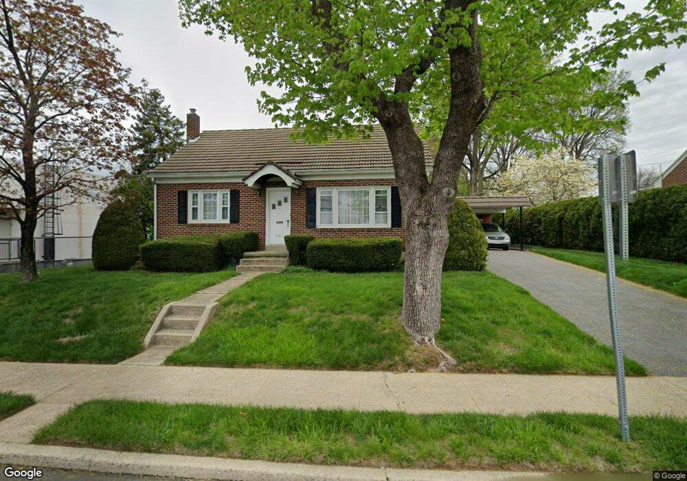 301 Elnore Ave, Temple, PA 19560 - photo 1