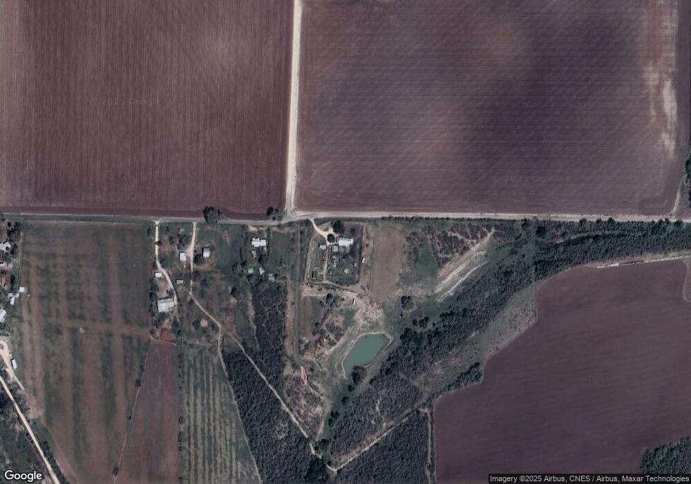 320 County Road 454, Hondo, TX 78861 - photo 1