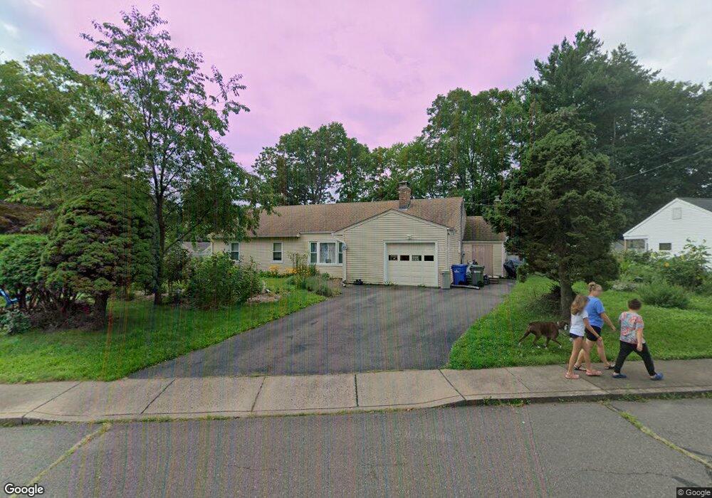 48 Quaker Rd, Manchester, CT 06042 - photo 1