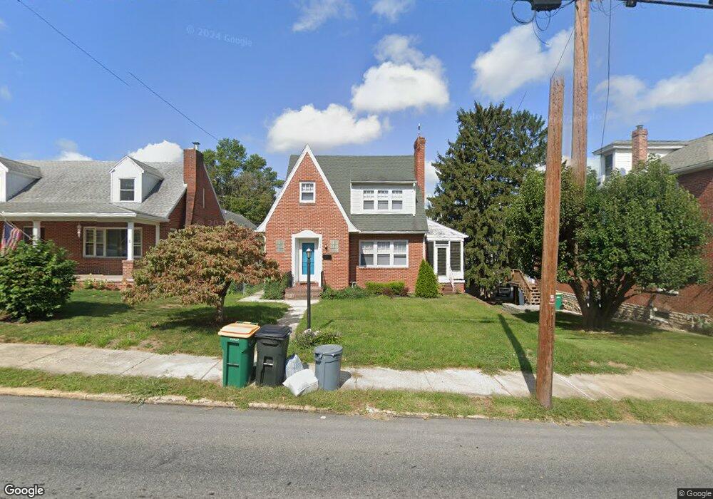 222 N Grant St, Waynesboro, PA 17268 - photo 1