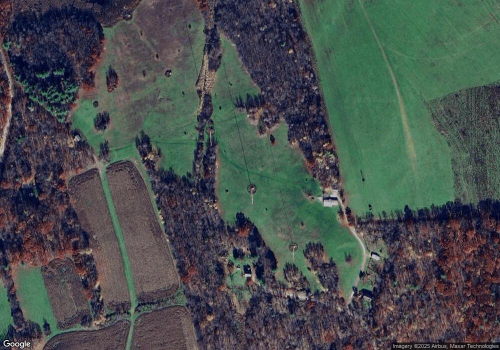 377 Sunset Dr, Falls, PA 18615 - photo 1