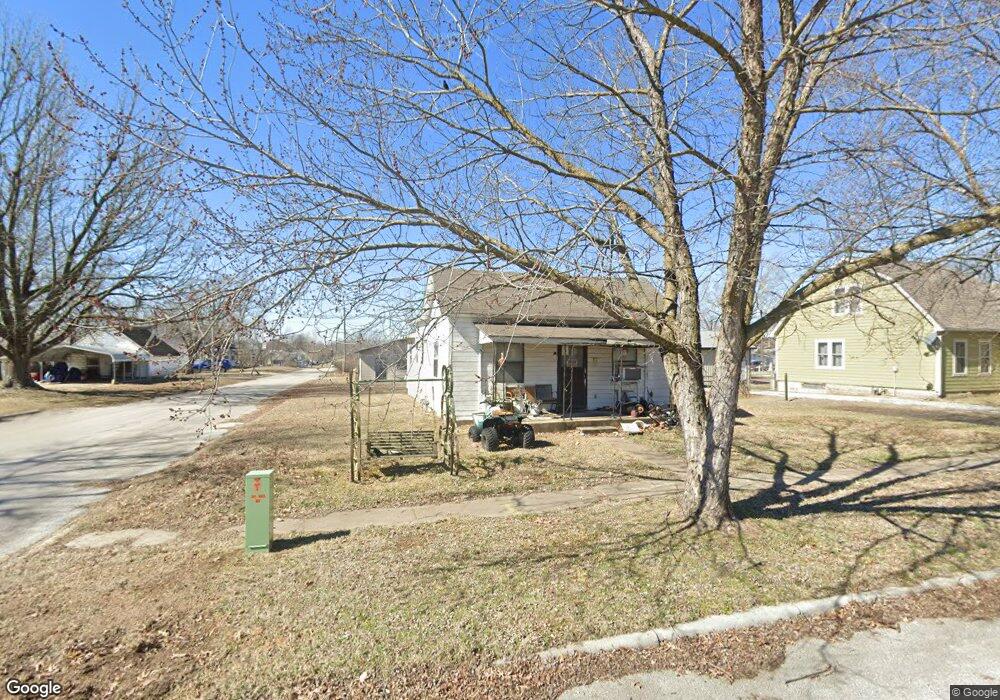 516 S Cowgill St, Carl Junction, MO 64834 - photo 1