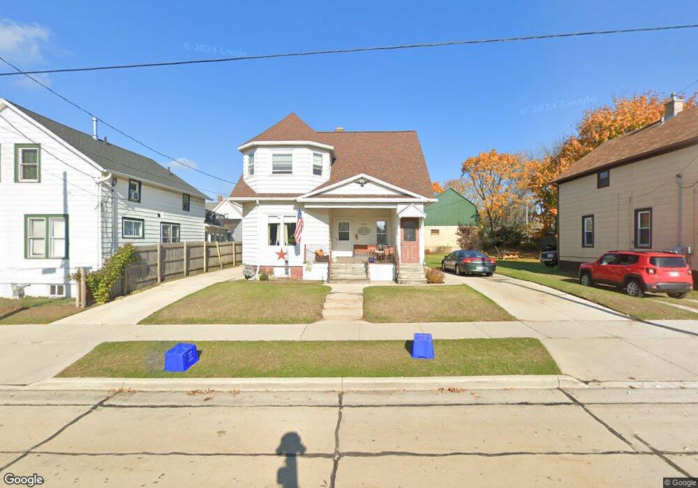 1618 20th St, Two Rivers, WI 54241 - photo 1