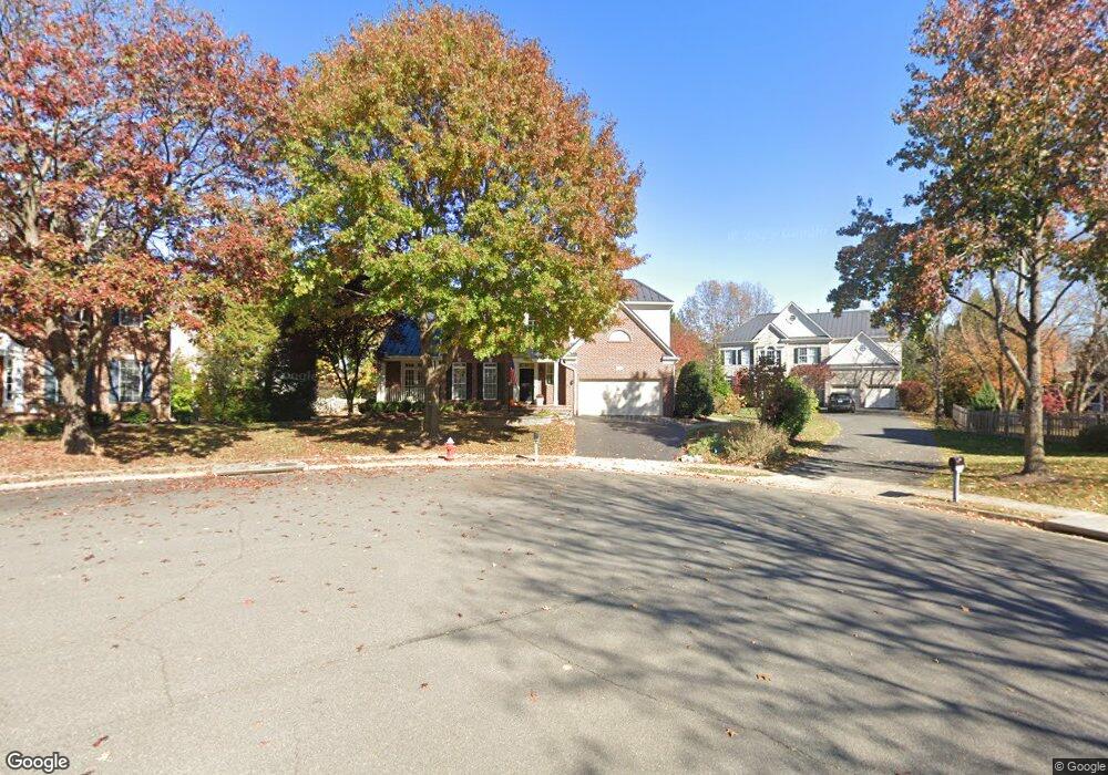 420 Lacey Ct SW, Leesburg, VA 20175 - photo 1