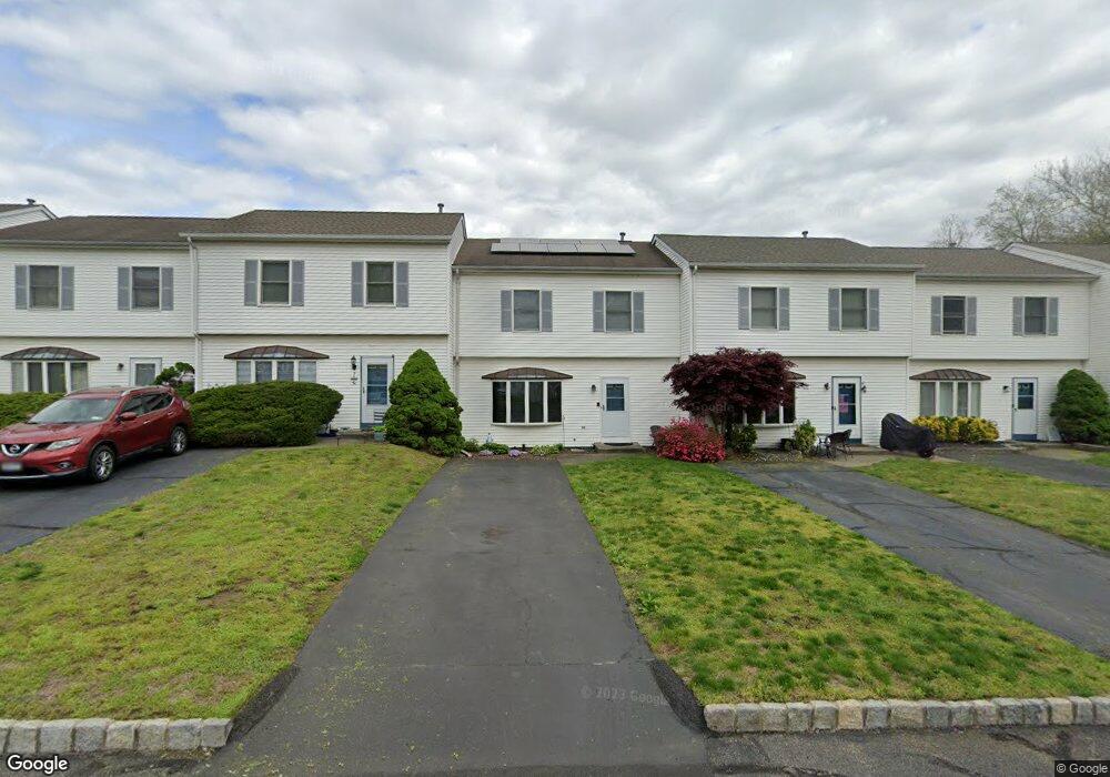 9 Melucci Ct, West Haverstraw, NY 10993 - photo 1