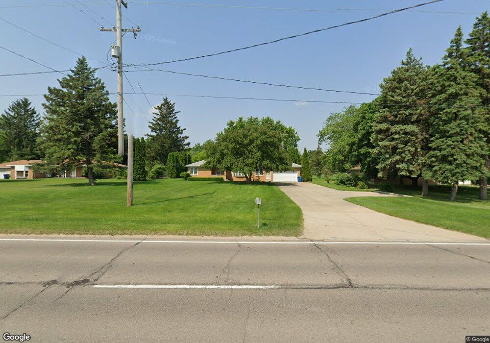 5046 Fenton Rd, Flint, MI 48507 - photo 1