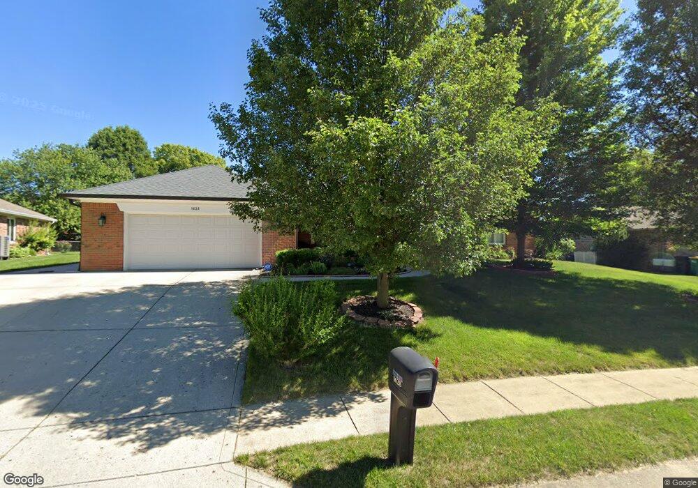 1628 Creekside Ct, Plainfield, IN 46168 - photo 1