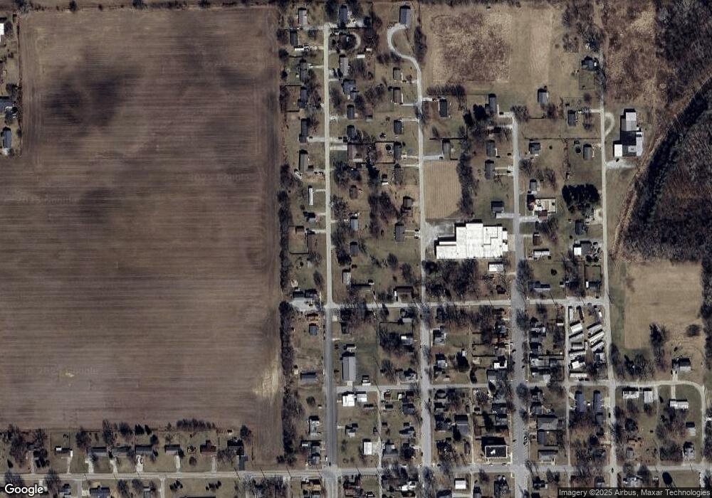 506 N Franklin St, Mentone, IN 46539 - photo 1