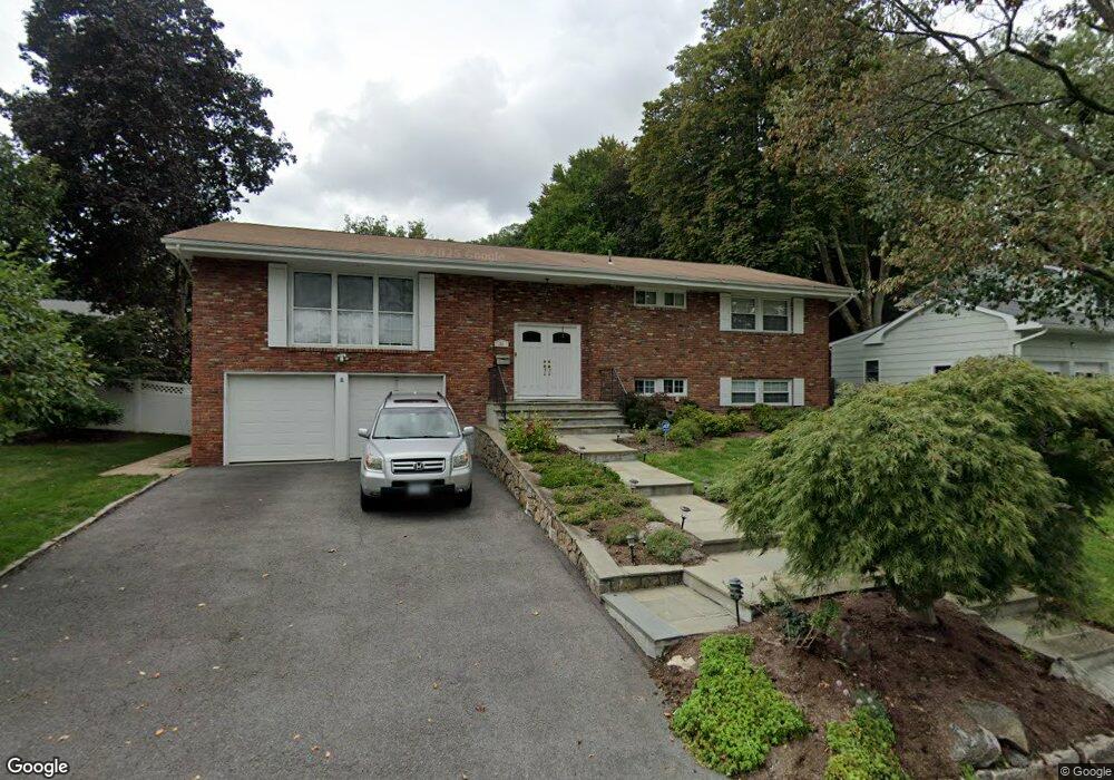 51 Sycamore Ln, Irvington, NY 10533 - photo 1