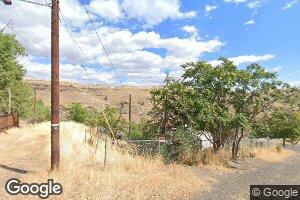 302 2nd St, Maupin, OR 97037