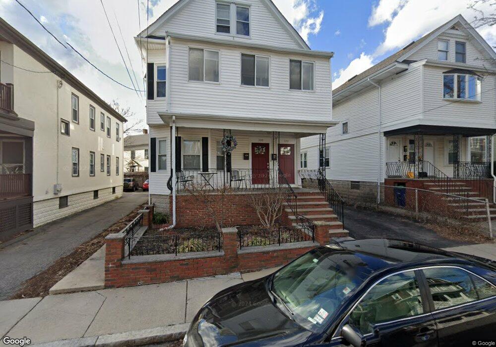 131 W Adams St unit 2, Somerville, MA 02144 - photo 1