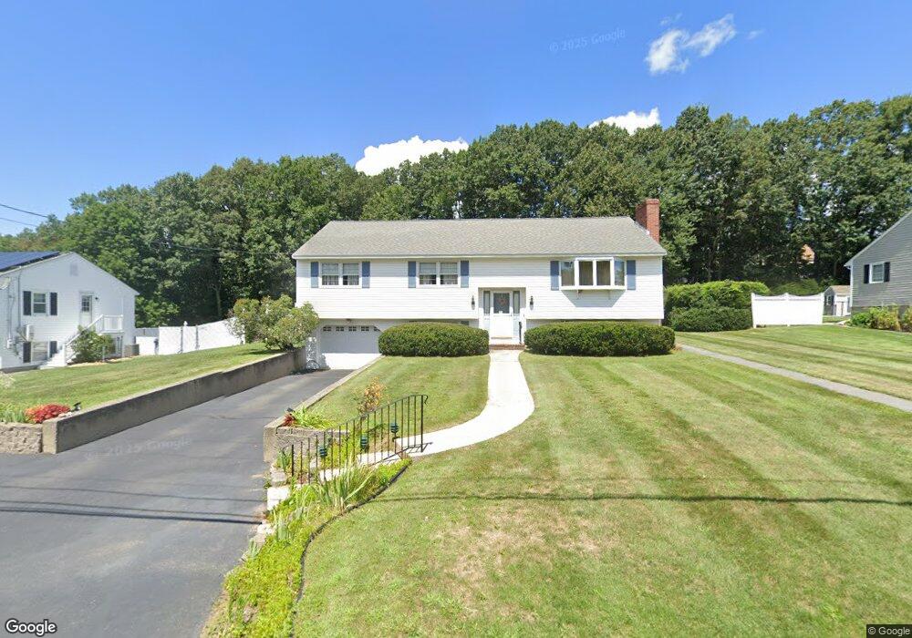 71 Woodburn Dr, Methuen, MA 01844 - photo 1