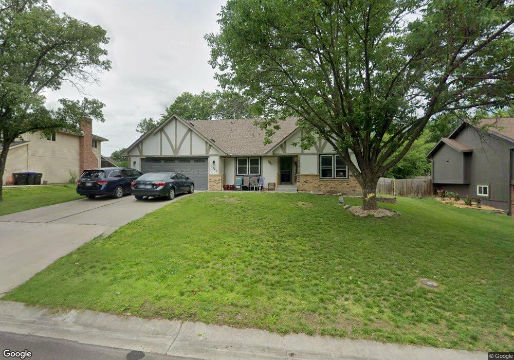 3845 SW Gamwell Rd, Topeka, KS 66610 - photo 1