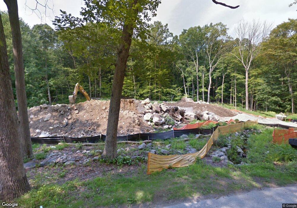 118 Spring Water Ln, New Canaan, CT 06840 - photo 1