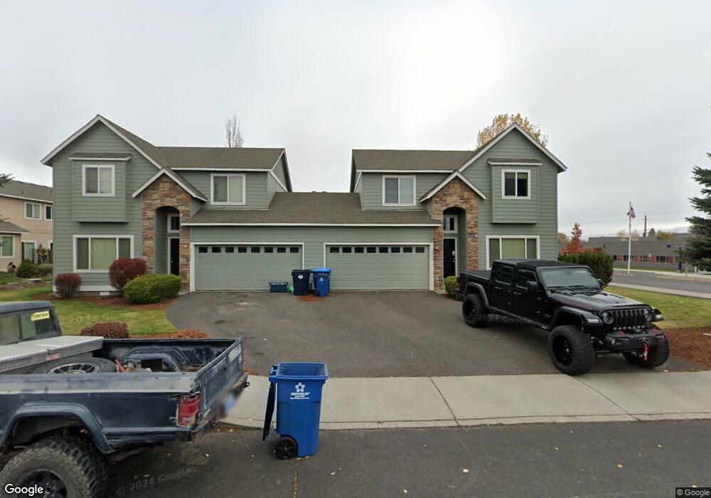 2507 SW Cascade Mountain Ln, Redmond, OR 97756 - photo 1