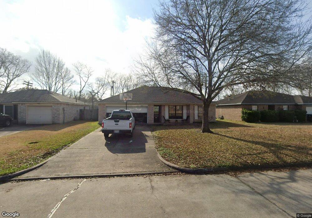 2903 Quail Run Dr, Alvin, TX 77511 - photo 1