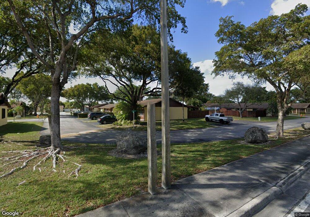 14749 SW 67th St, Miami, FL 33193 - photo 1