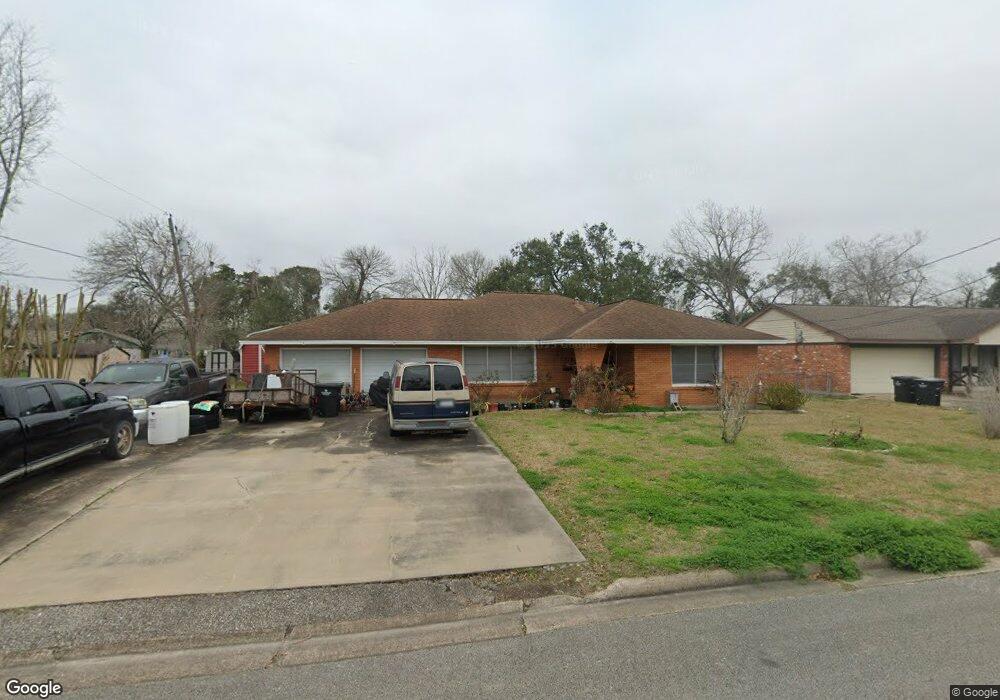 1518 Fairview Dr, Alvin, TX 77511 - photo 1