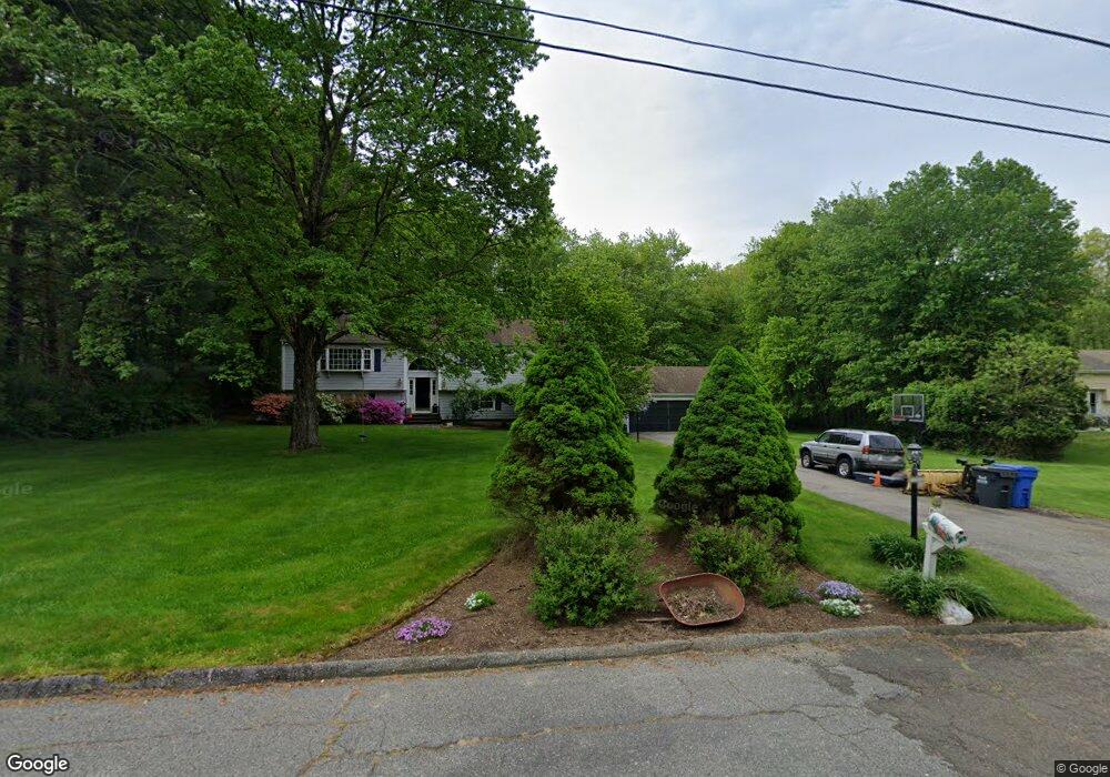 55 Longmeadow Rd, Trumbull, CT 06611 - photo 1