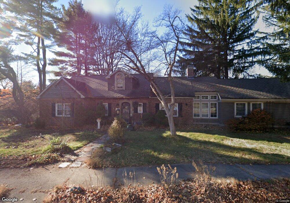 5 Sargent Rd, Winchester, MA 01890 - photo 1
