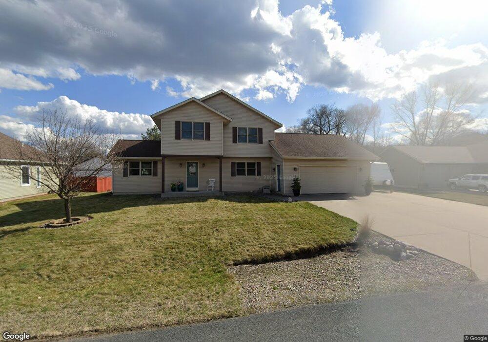 24319 Bluebird Ct, Trempealeau, WI 54661 - photo 1