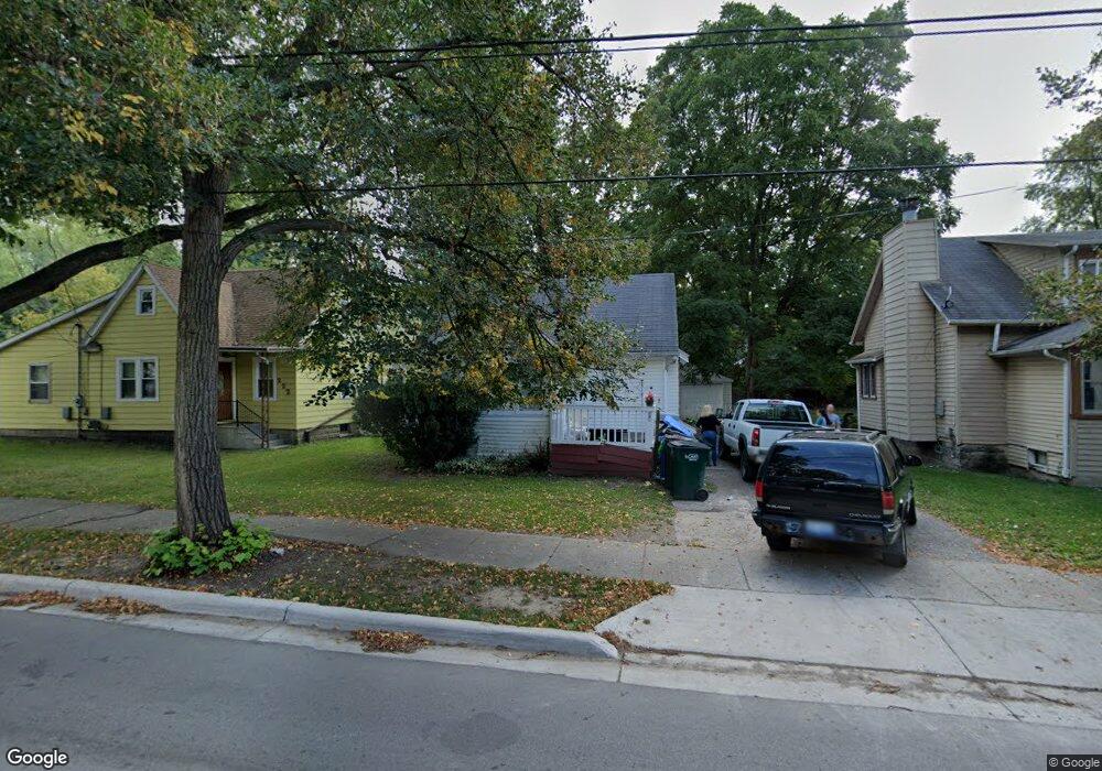 216 E Cavanaugh Rd, Lansing, MI 48910 - photo 1