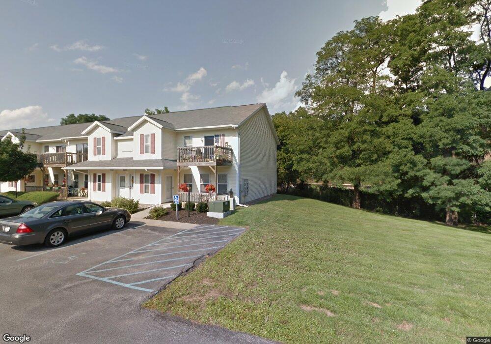 1712 Cambridge Manor Dr unit 1712, Schenectady, NY 12302 - photo 1