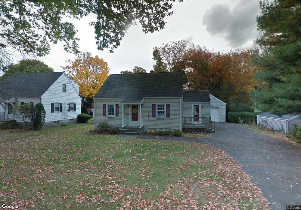 81 New St, Fairfield, CT 06825 - photo 1