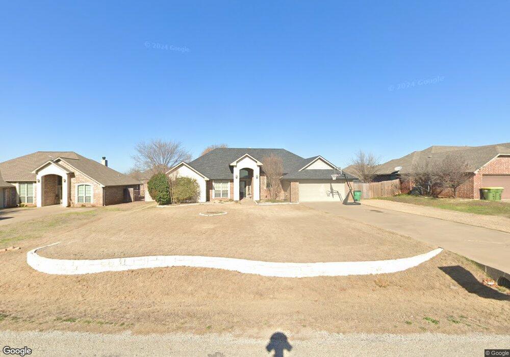 907 Winding Rd, Granbury, TX 76049 - photo 1