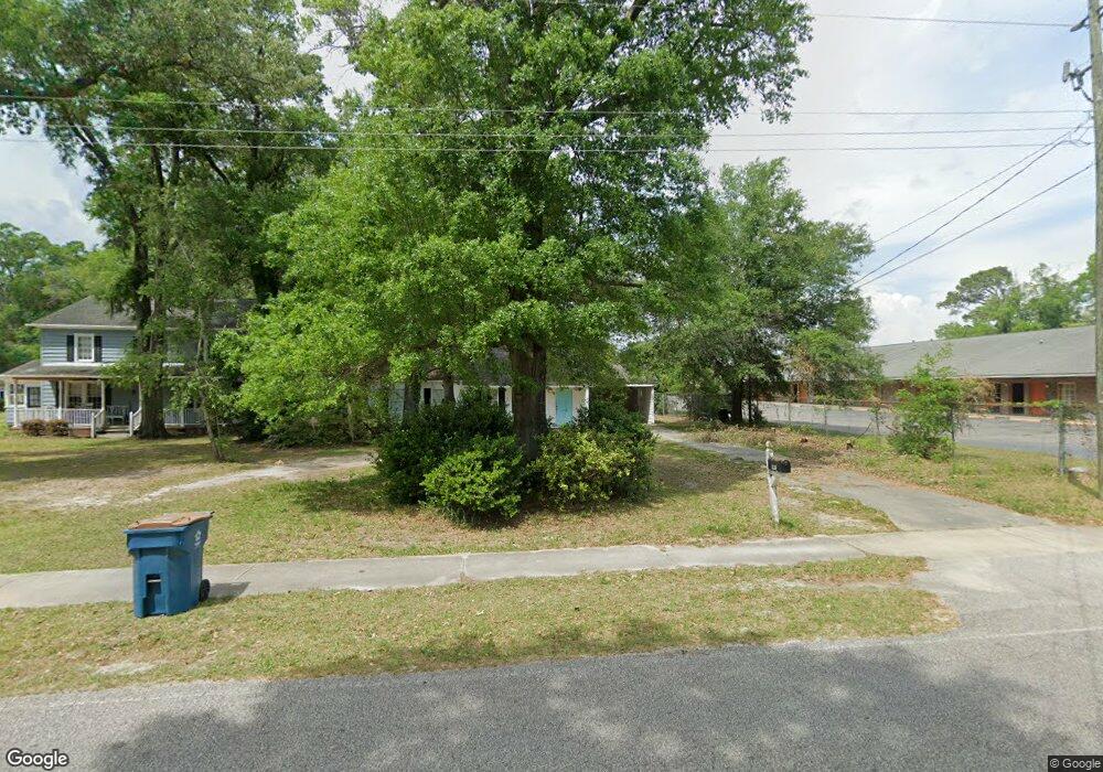1220 3rd Ave, Kingstree, SC 29556 - photo 1
