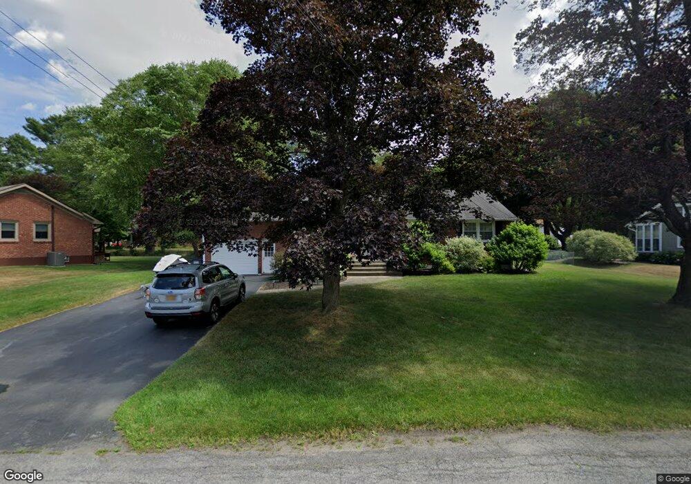 11 Lillian Dr, Schenectady, NY 12302 - photo 1