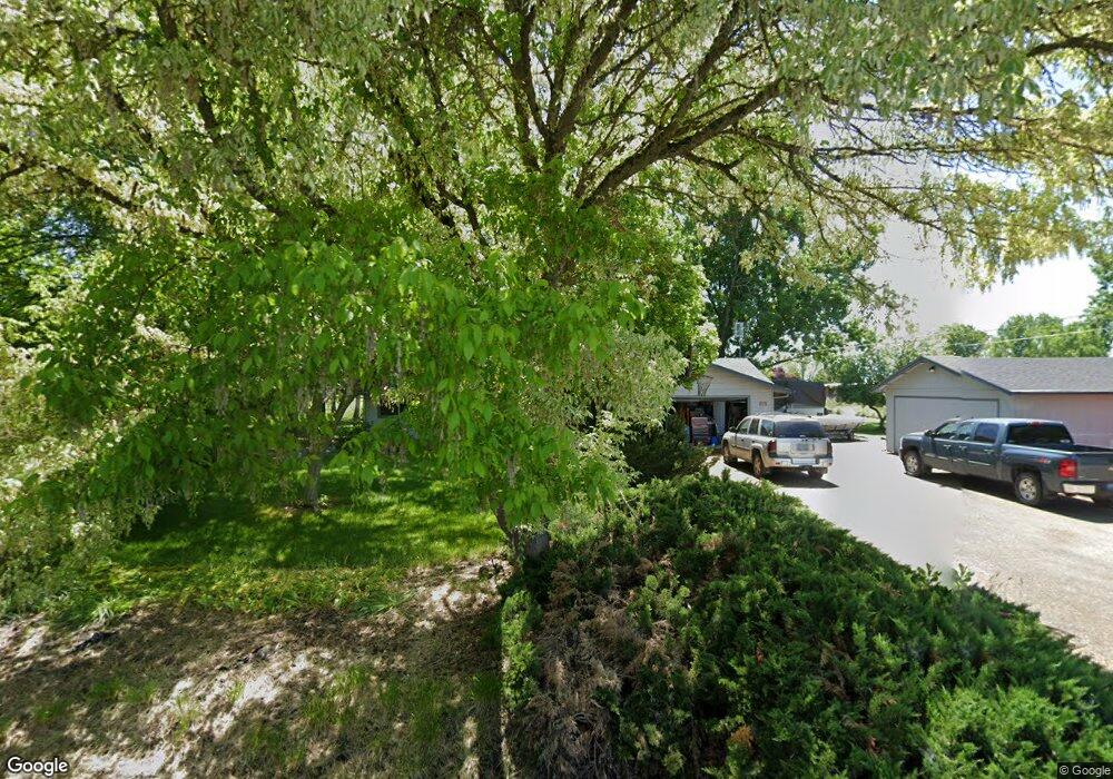 2822 Lotus Ln, Central Point, OR 97502 - photo 1