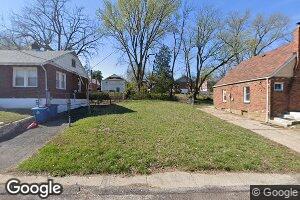 7306 Grand Dr, Saint Louis, MO 63133