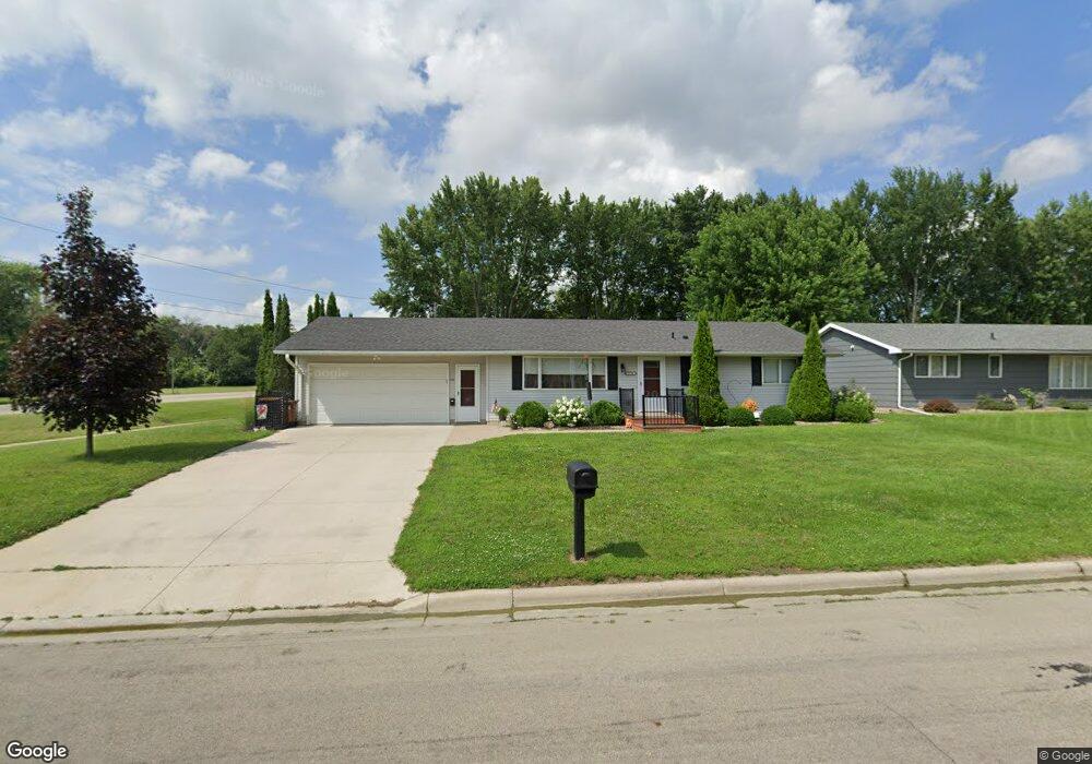 1730 Southview Ln, Albert Lea, MN 56007 - photo 1