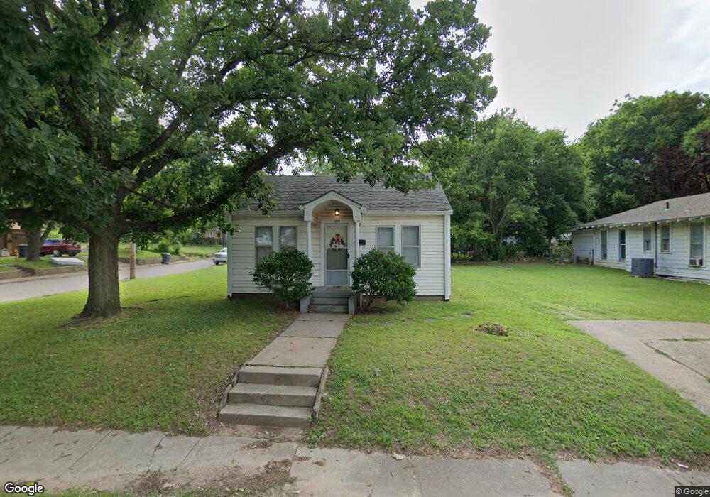 227 B St SW, Ardmore, OK 73401 - photo 1
