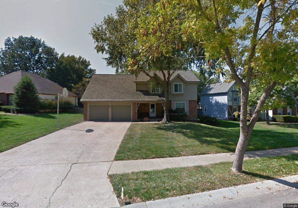 7808 Monrovia St, Shawnee, KS 66216 - photo 1