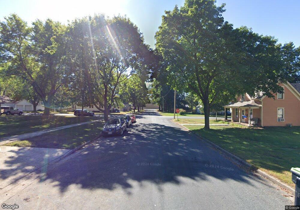 E1522 10th St E, Menomonie, WI 54751 - photo 1