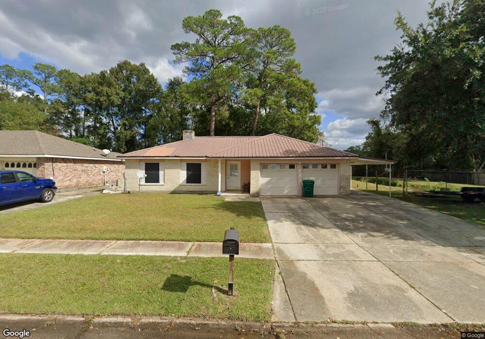 202 E Queens Dr, Slidell, LA 70458 - photo 1