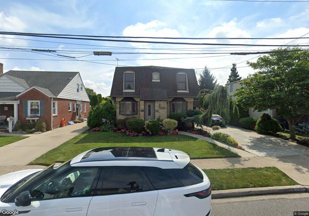 220 Paschal Ave, Franklin Square, NY 11010 - photo 1
