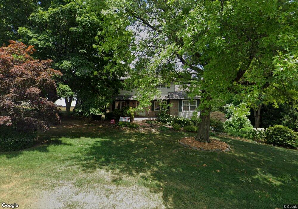 1421 Oakcrest Ln, Coplay, PA 18037 - photo 1