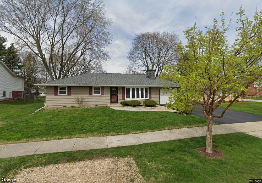 2309 Lowell St unit 1, Aurora, IL 60506 - photo 1