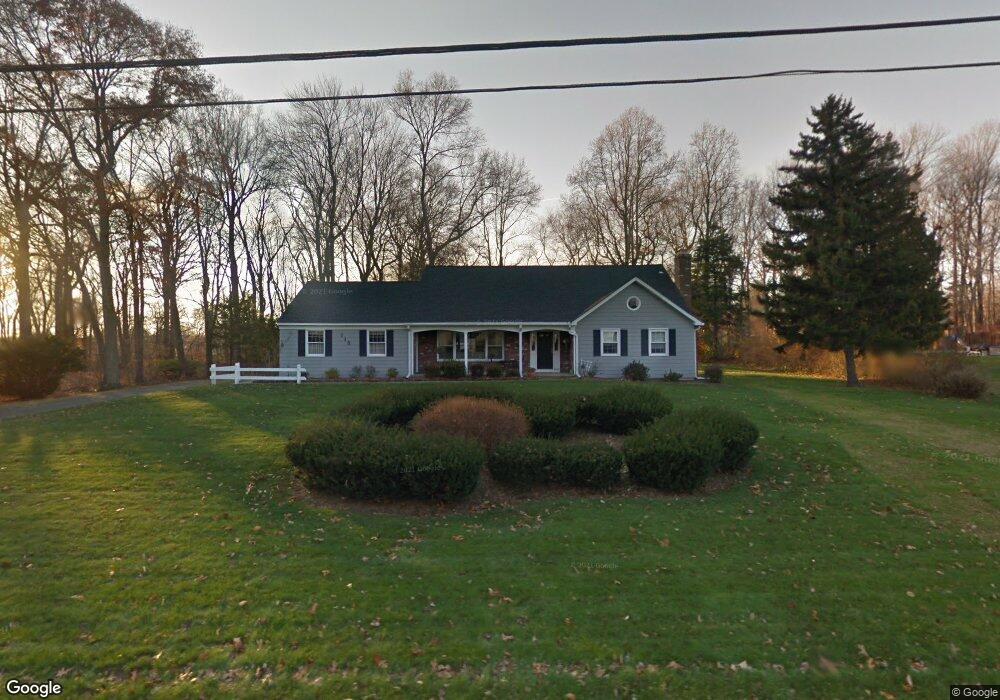 115 Surrey Ln, Stratford, CT 06614 - photo 1