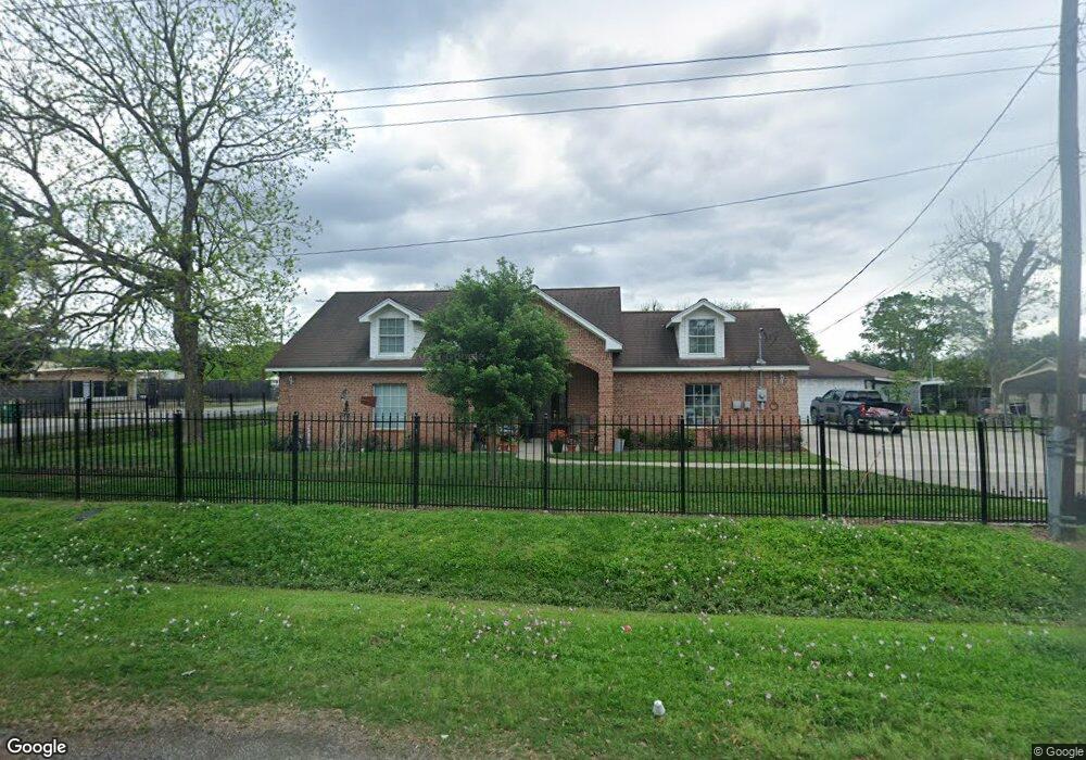 9420 Exeter St, Houston, TX 77093 - photo 1